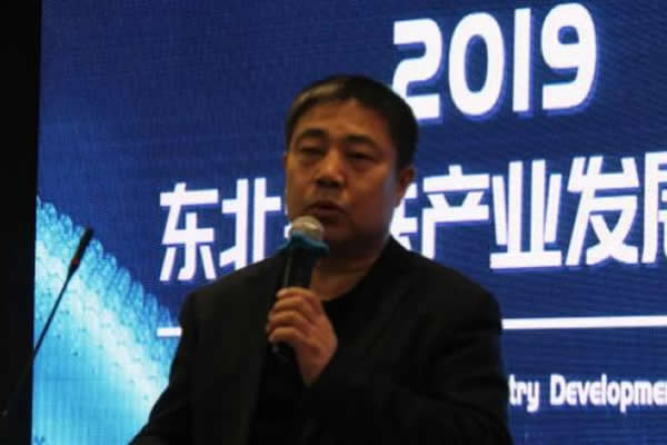 遼寧省政協(xié)副主席、省工商聯(lián)主席趙延慶 遼寧省政協(xié)副主席、省工商聯(lián)主席趙延慶